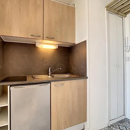 Renove Pres Avec Parking Prive - Fr-1-715-34 * Mauguio